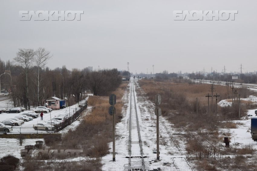 Уже через месяц Волгодонск может встать в пробки из-за открытия железной дороги