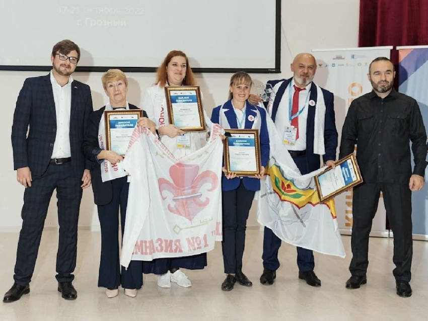 Преподавателей гимназии «Юнона» признали одними из лучших в России 