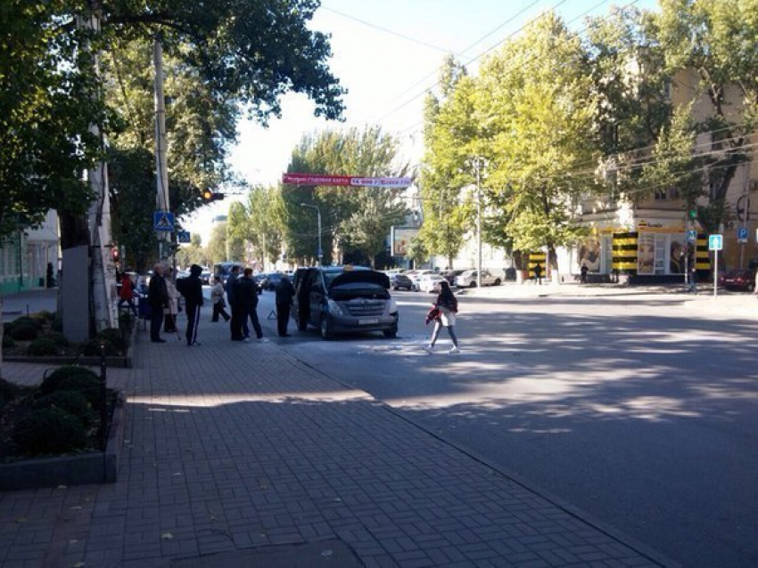 Междугороднее такси из Морозовска загорелось в Ростове