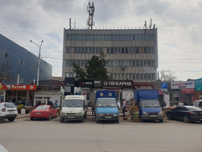 «Узко там»: в ГПТ и администрации Волгодонска раскритиковали предложение депутатов запустить автобусы по 30 лет Победы