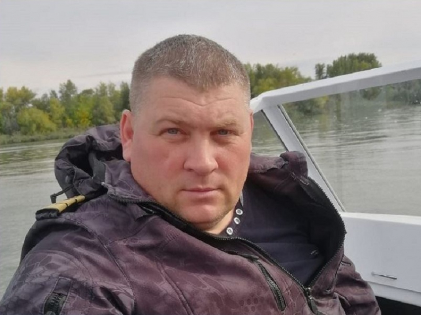 Взятки таранью и нелегальный рыбцех: сотрудники ФСБ задержали главного рыбинспектора Волгодонска