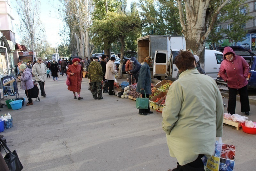 В Волгодонске туберкулезные больные торгуют продуктами с земли – отдел потребительского рынка