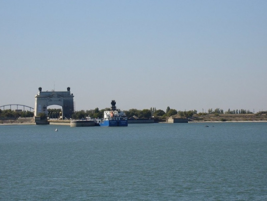 Стало известно количество шлюзований на Волго-Донском канале в первую неделю навигации