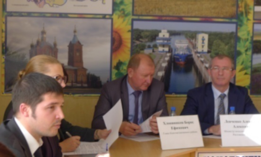 Дубовские и цимлянские предприниматели свои проблемы обсудили с министром экономразвития области