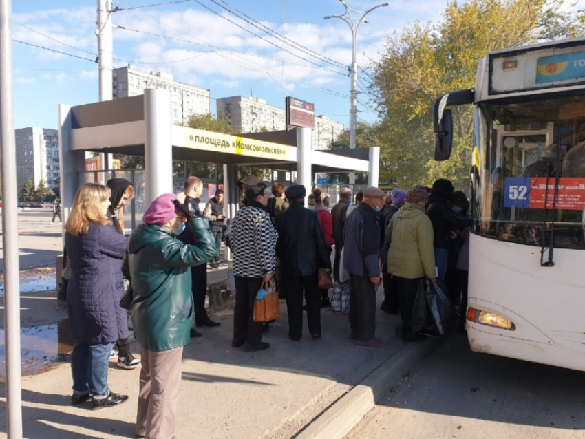 В Волгодонске отменили бесплатный проезд в общественном транспорте для ветеранов труда и тружеников тыла