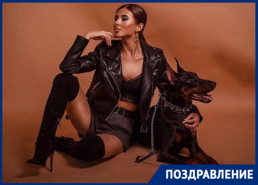«Мисс Блокнот-2018» Милена Бучнева отмечает День рождения