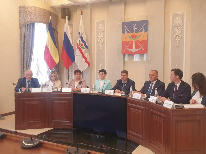 Списывать нельзя: сегодня в Волгодонске проходит конкурс по выбору кандидатов на пост главы города