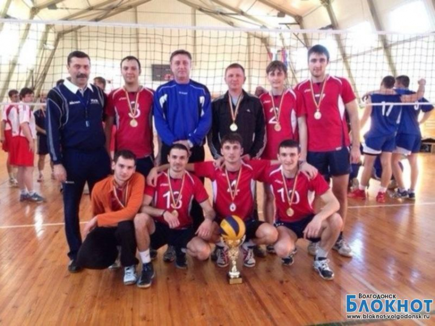 Волгодонская мужская сборная по волейболу прошла в Высшую лигу
