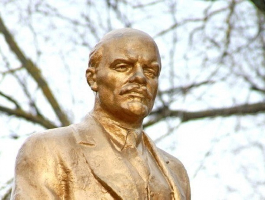 Календарь Волгодонска: второй Ленин явился в город 