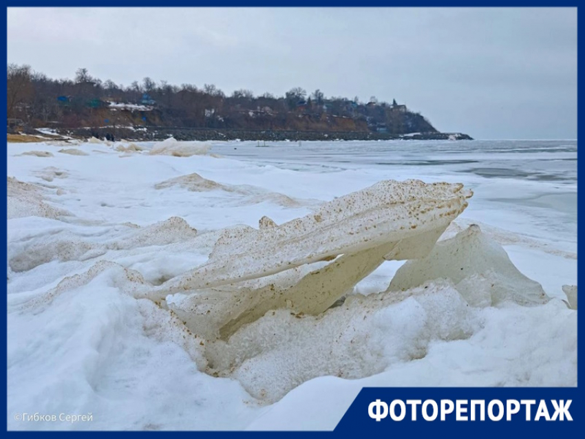Зимняя сказка: лед, ракушки и окаменелости на берегах Цимлянского водохранилища