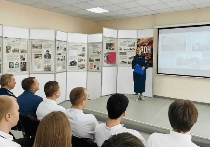 О боях и героях сражений на Дону рассказали студентам Волгодонского техникума энергетики и транспорта