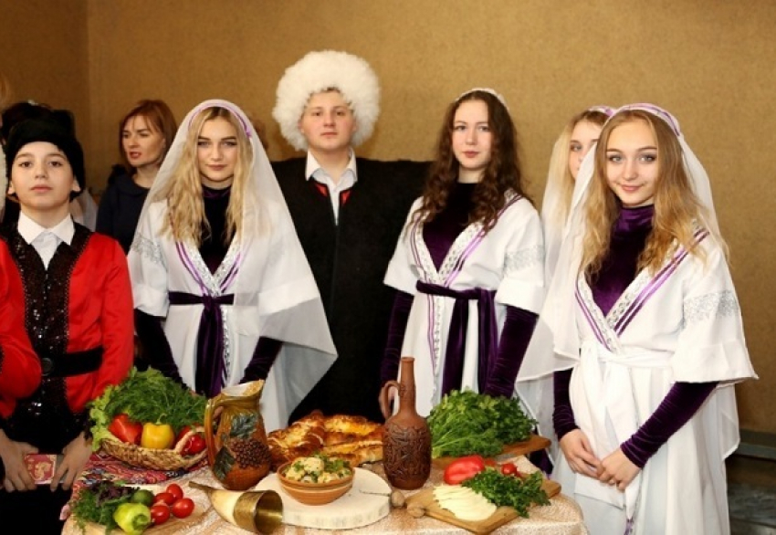 В Волгодонске прошел фестиваль народов Дона