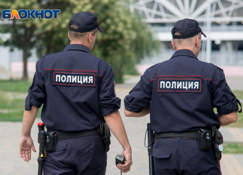 Хлебопечь, микроволновку, насос и велосипед похитили у жителя Волгодонского района из квартиры