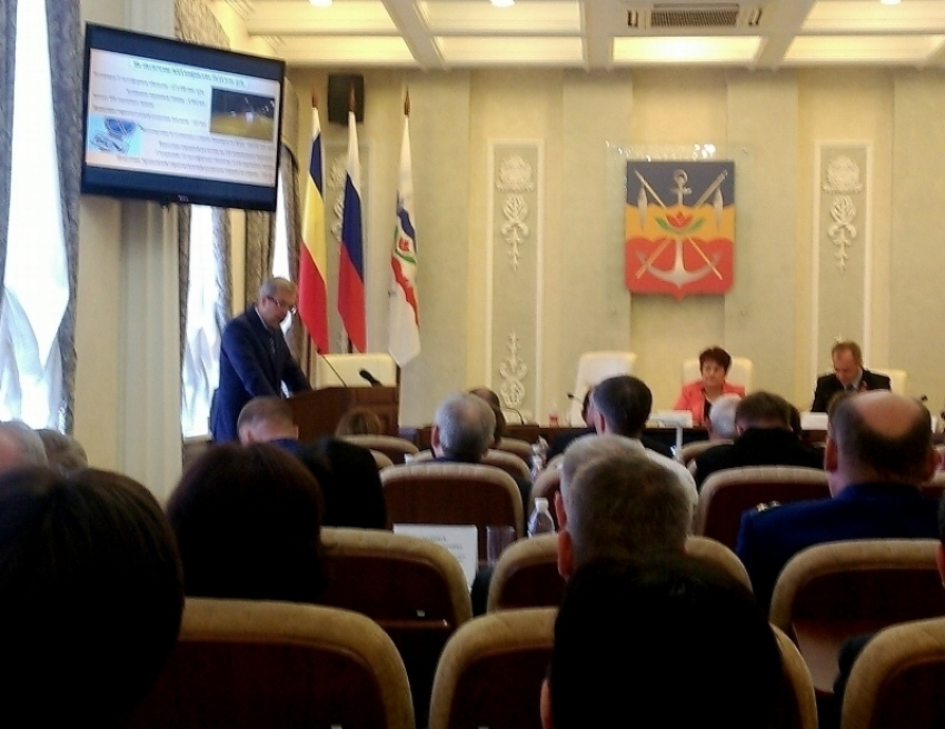 Депутаты волгодонской Думы проголосовали как один за отчет о работе администрации в 2015 году