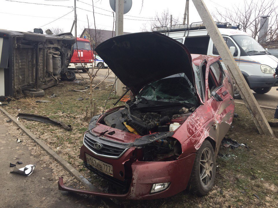 Водитель микроавтобуса разбился насмерть в жуткой аварии в Волгодонске