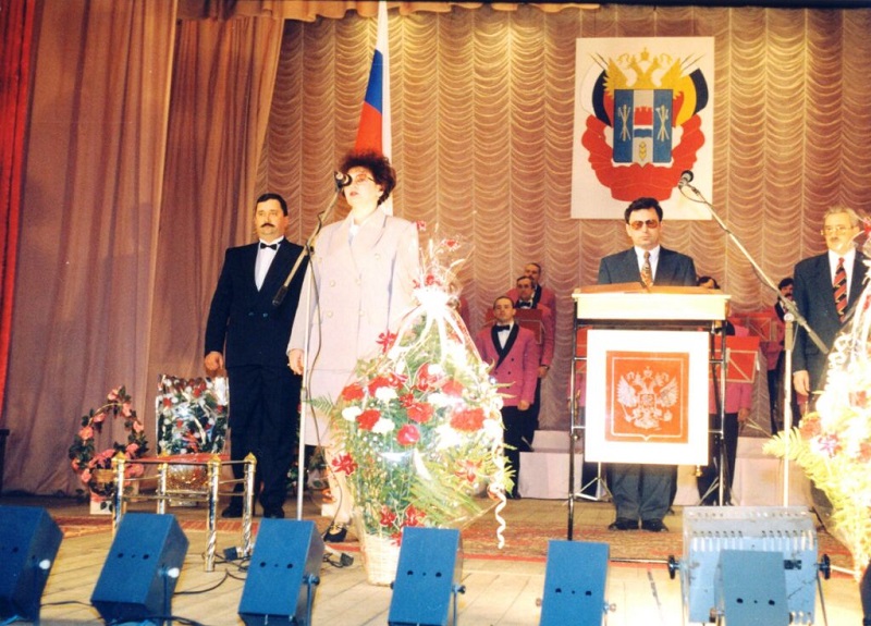 Виктор Мельников в 1997 году.jpg