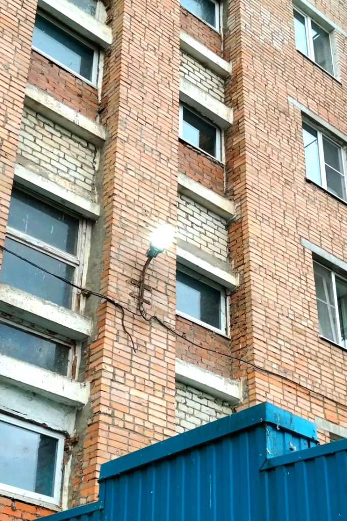 Ремонт уличного фонаря на БВП 38.jpg