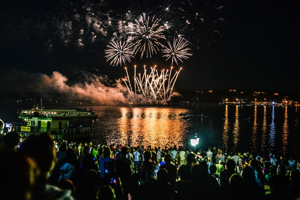 den-goroda-festival-fejerverkov-kostroma-2016.jpg